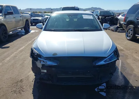 2019 Hyundai Elantra Sel z USA, uszkodzony, nr VIN 5NPD84LF0KH424169